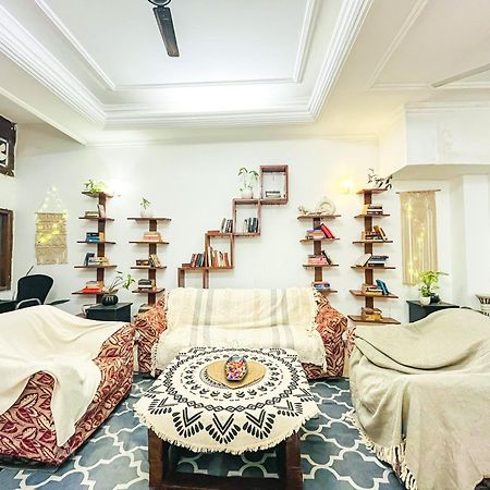 Atharva'S Homestay By Goaround Homes - Nehru Enclave Metro, South Delhi New Delhi Luaran gambar