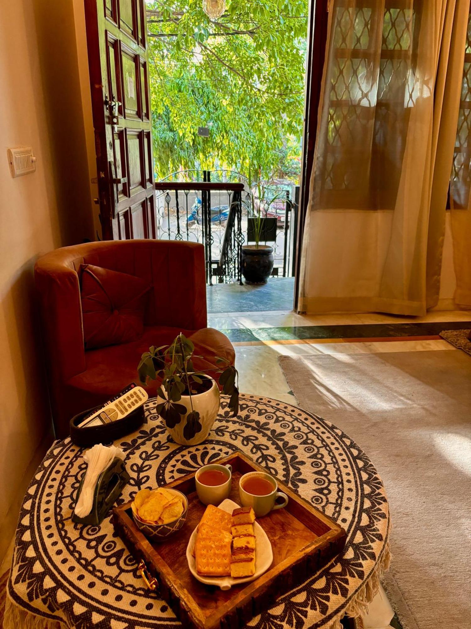 Atharva'S Homestay By Goaround Homes - Nehru Enclave Metro, South Delhi New Delhi Luaran gambar
