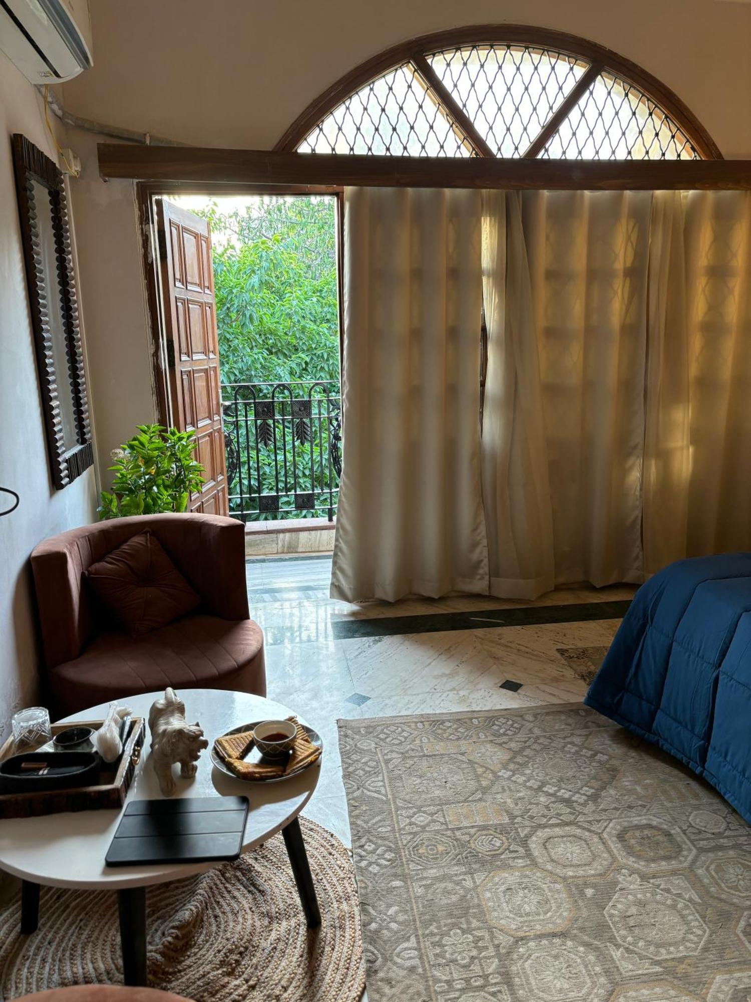Atharva'S Homestay By Goaround Homes - Nehru Enclave Metro, South Delhi New Delhi Luaran gambar