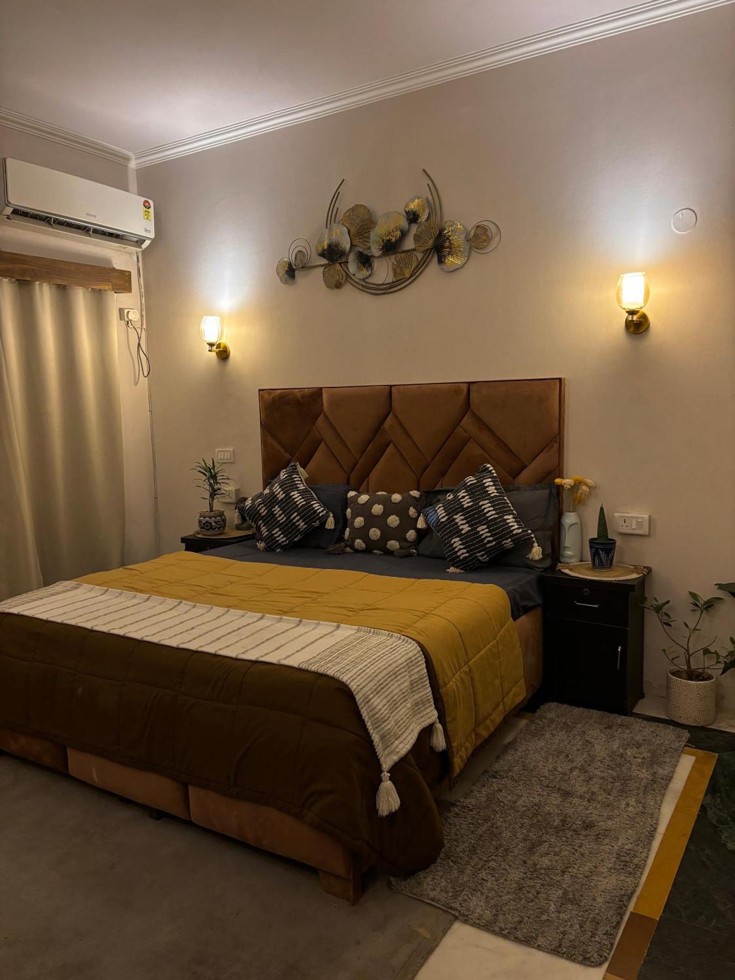 Atharva'S Homestay By Goaround Homes - Nehru Enclave Metro, South Delhi New Delhi Luaran gambar