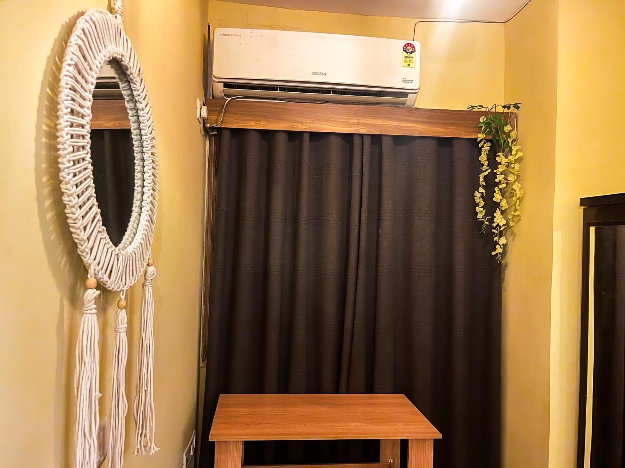 Atharva'S Homestay By Goaround Homes - Nehru Enclave Metro, South Delhi New Delhi Luaran gambar