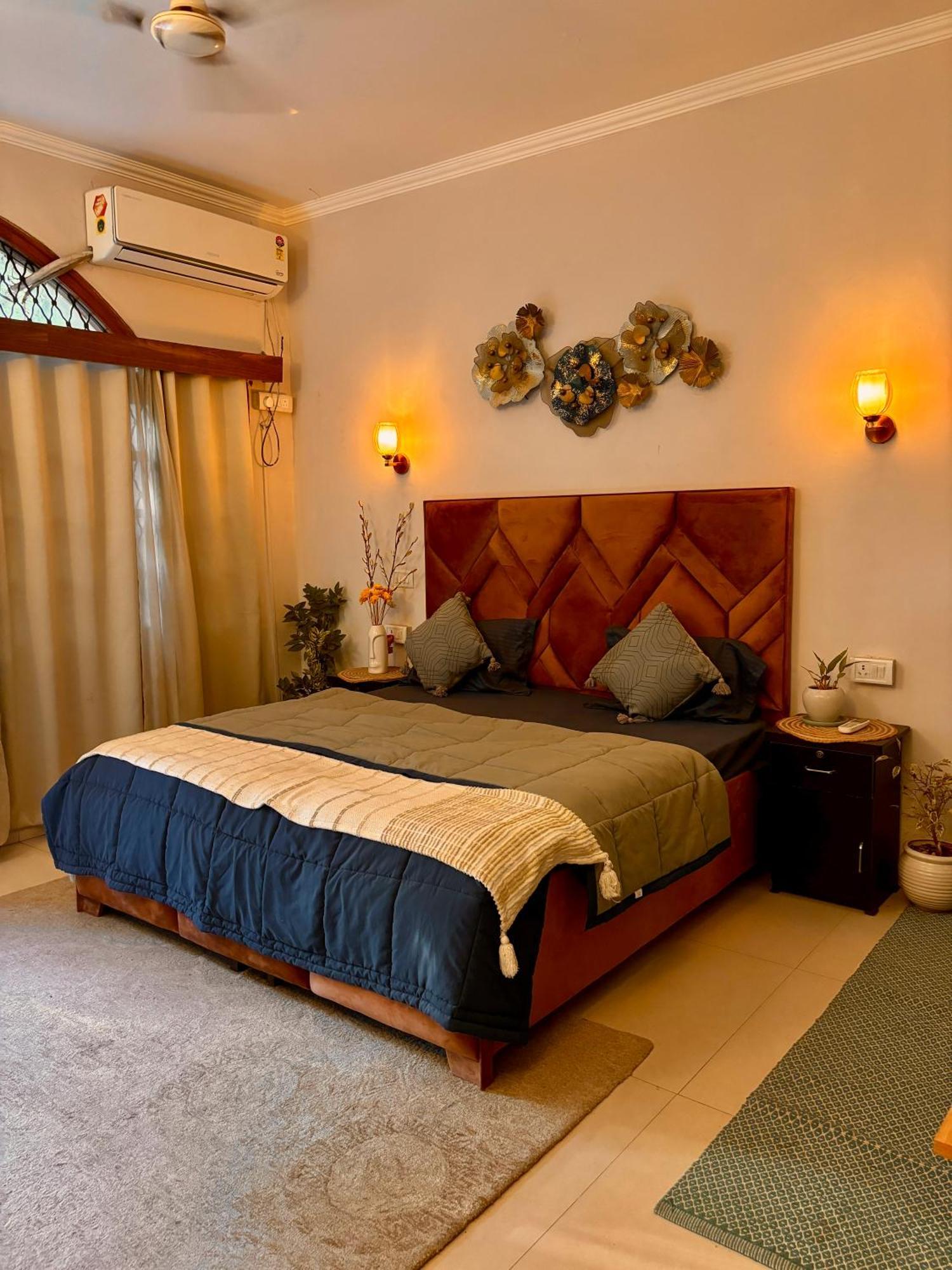 Atharva'S Homestay By Goaround Homes - Nehru Enclave Metro, South Delhi New Delhi Luaran gambar